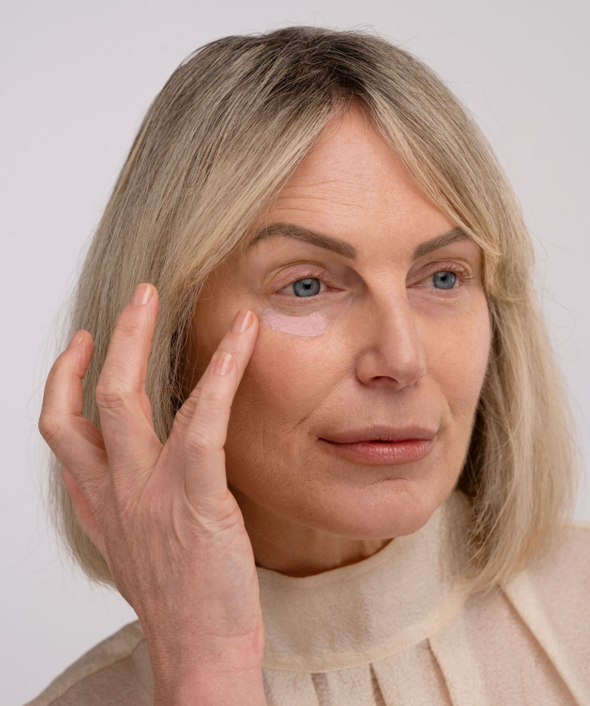 Use 2: As a color-correcting base under concealer
